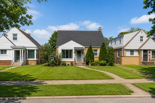 1432 State Line Road, Calumet City, IL 60409