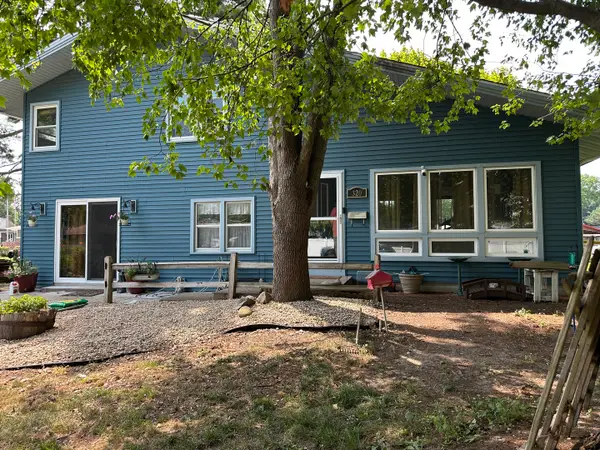 320 E Lincoln Avenue, Watseka, IL 60970