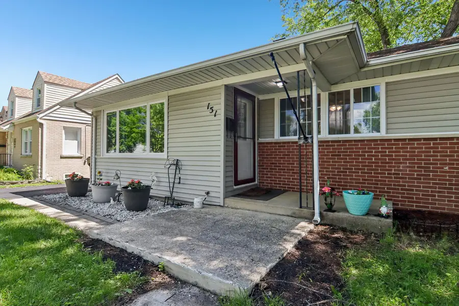 151 S Ashland Avenue, Palatine, IL 60074 - #2