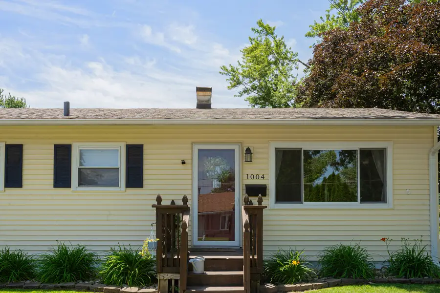 1004 37th Avenue, East Moline, IL 61244 - #2