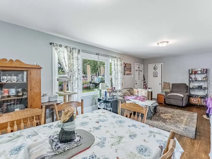 405 N Iowa Avenue, Villa Park, IL 60181 - #2