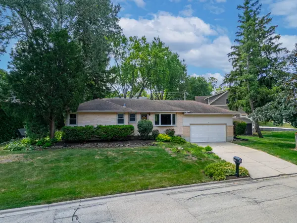 508 Oak Drive, East Dundee, IL 60118