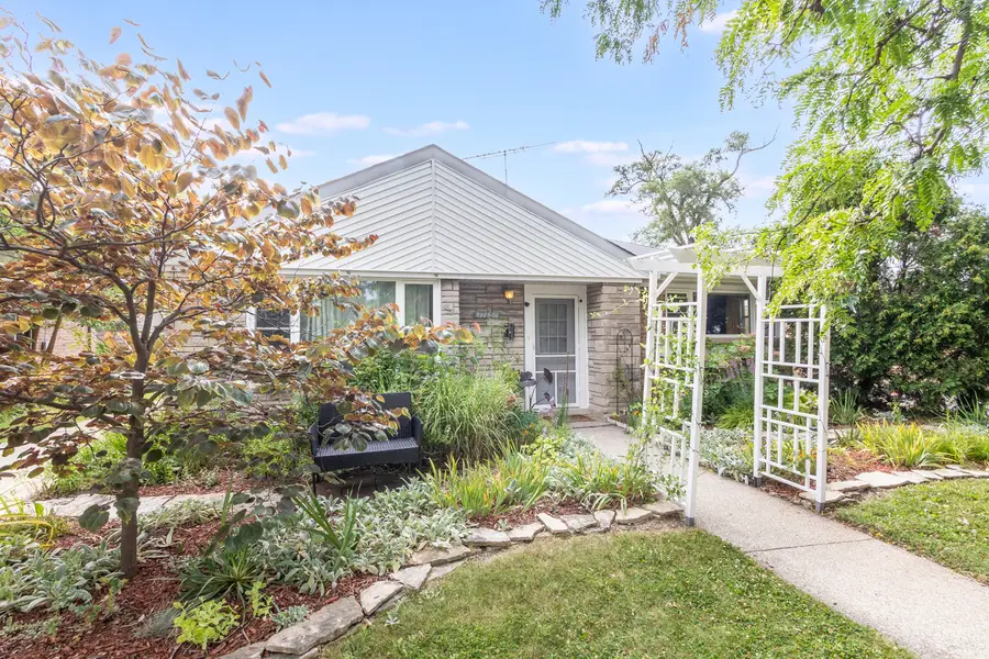 17638 Roosevelt Avenue, Homewood, IL 60430 - #2