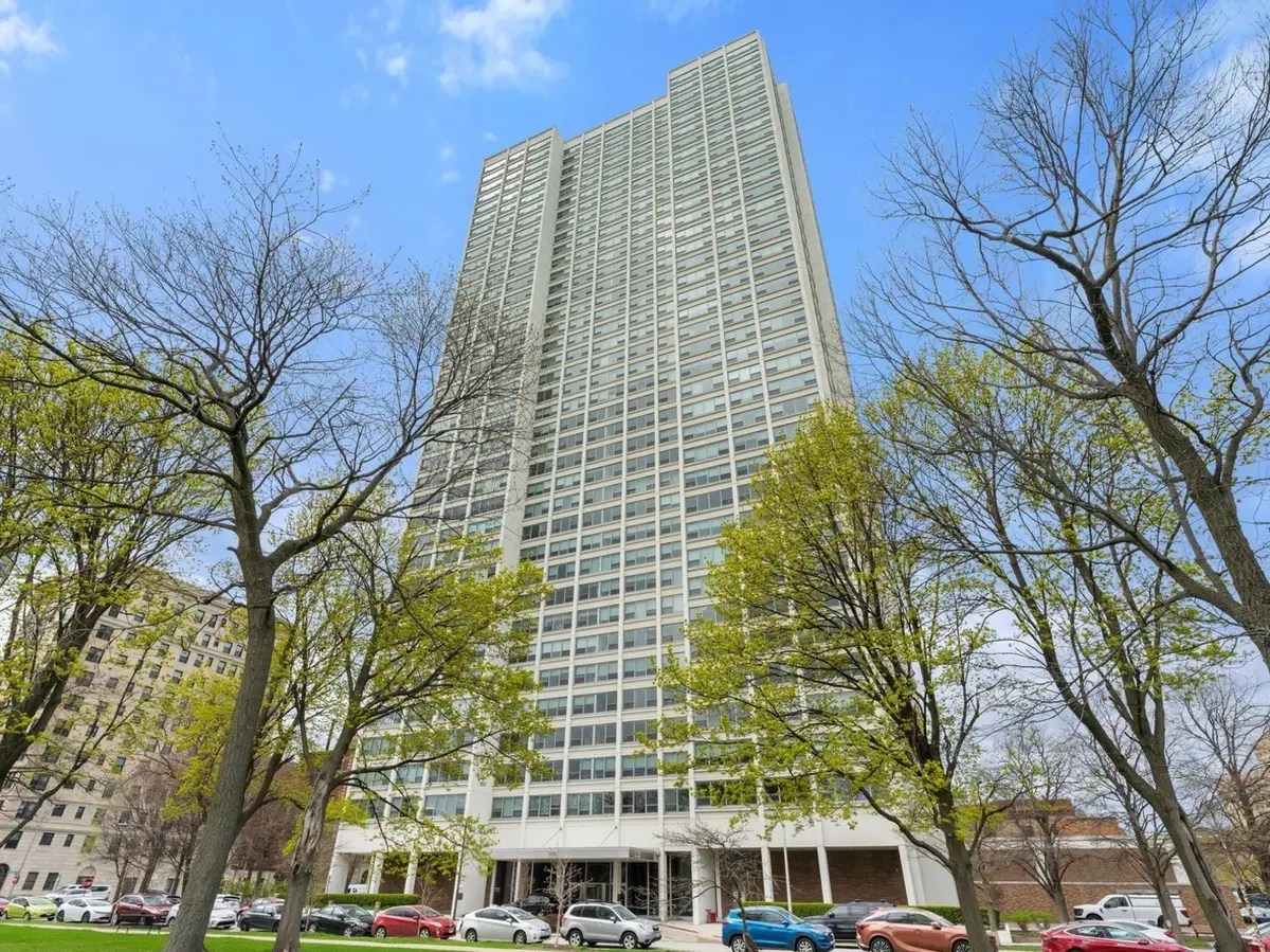 1700 E 56th Street #3910, Chicago, IL 60637 - #1