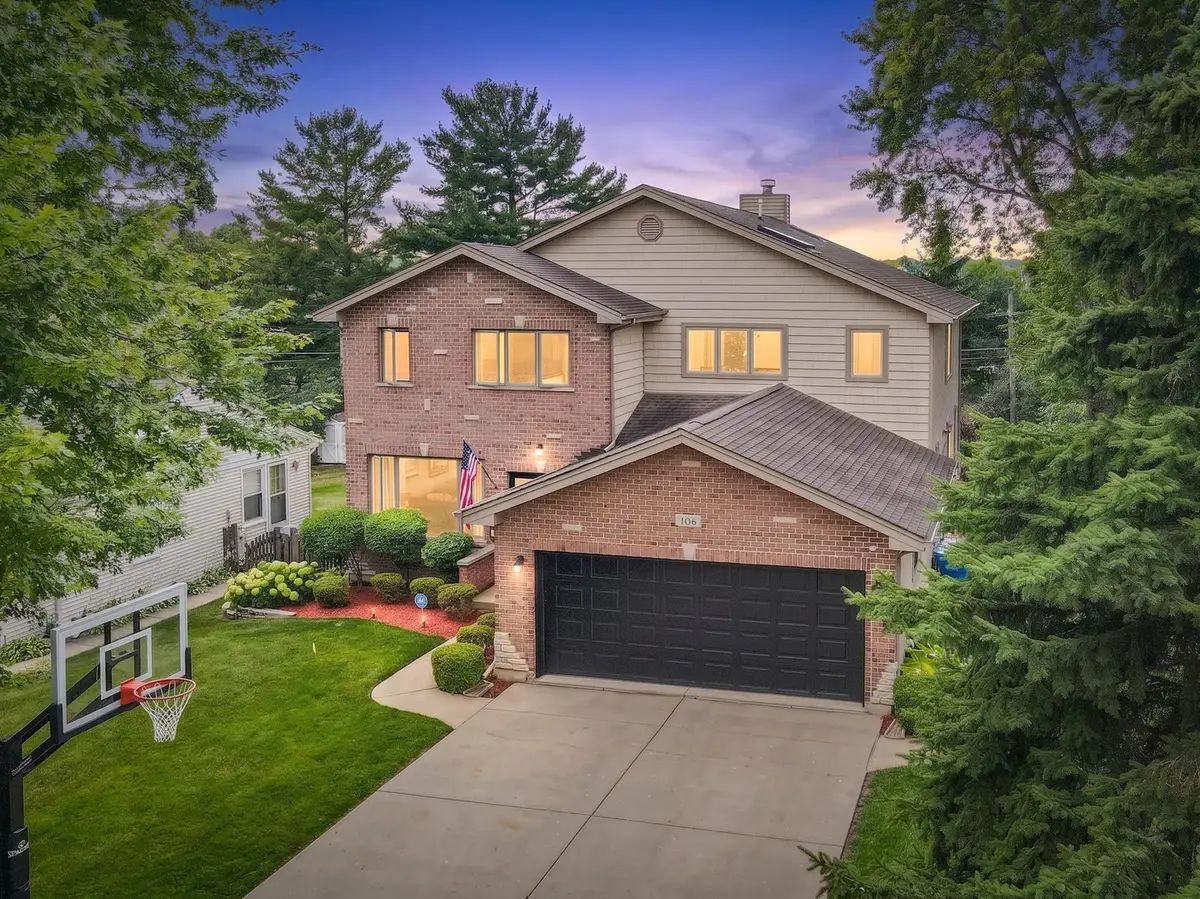106 N Kenilworth Avenue, Mount Prospect, IL 60056 - #1