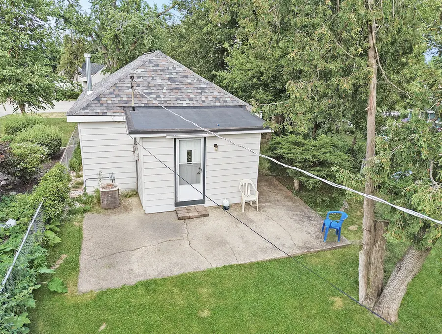 4919 Parkview Drive, McCullom Lake, IL 60050 - #2