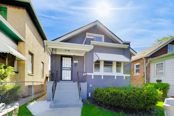 9549 S Calumet Avenue, Chicago, IL 60628
