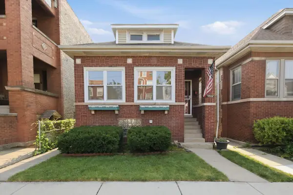 3316 N Ridgeway Avenue, Chicago, IL 60618