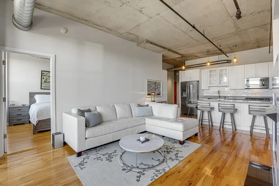 6 S Laflin Street #801, Chicago, IL 60607 - #2
