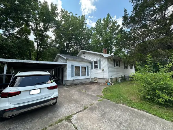 521 N Springer Street, Carbondale, IL 62901