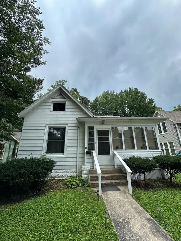 110 S Forest Avenue, Carbondale, IL 62901