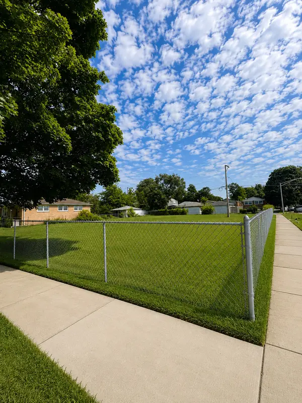 11329 S Racine Avenue, Chicago, IL 60643