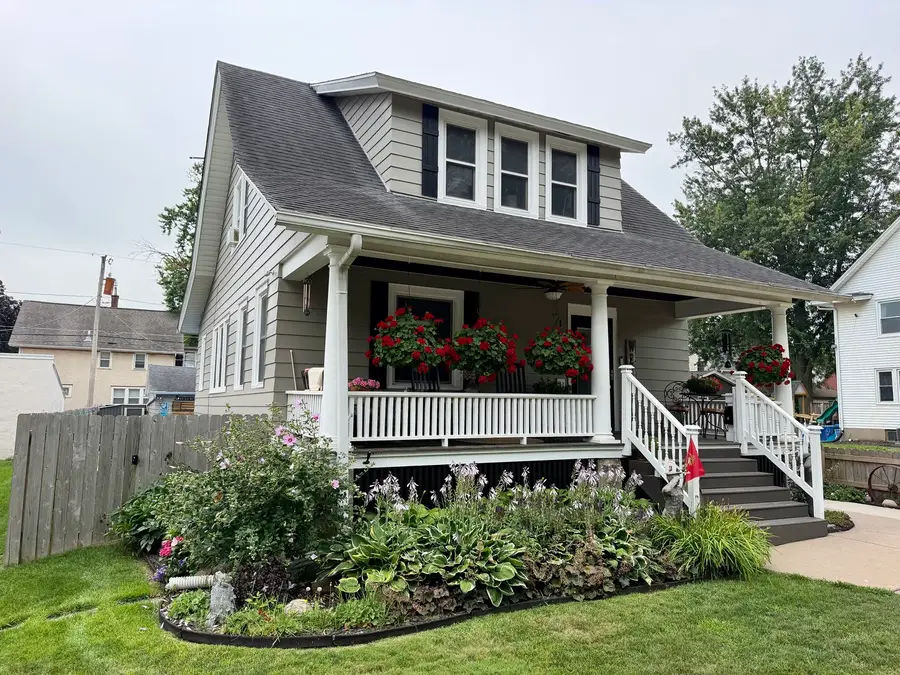 1115 7th Avenue S, Clinton, IA 52372 - #2