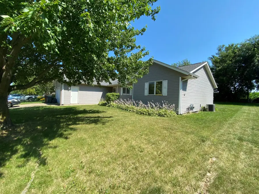 501 Hawkins Drive, Winnebago, IL 61088 - #2