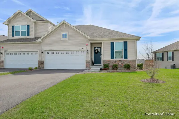 1252 Hawk Hollow Drive, Yorkville, IL 60560