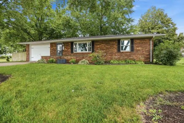 215 N Willow Street, White Heath, IL 61884
