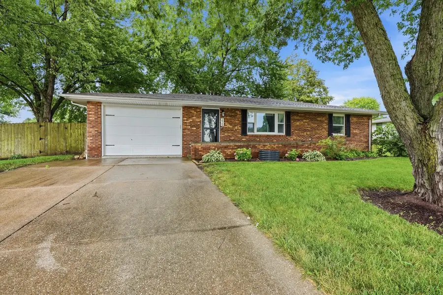 215 N Willow Street, White Heath, IL 61884 - #2