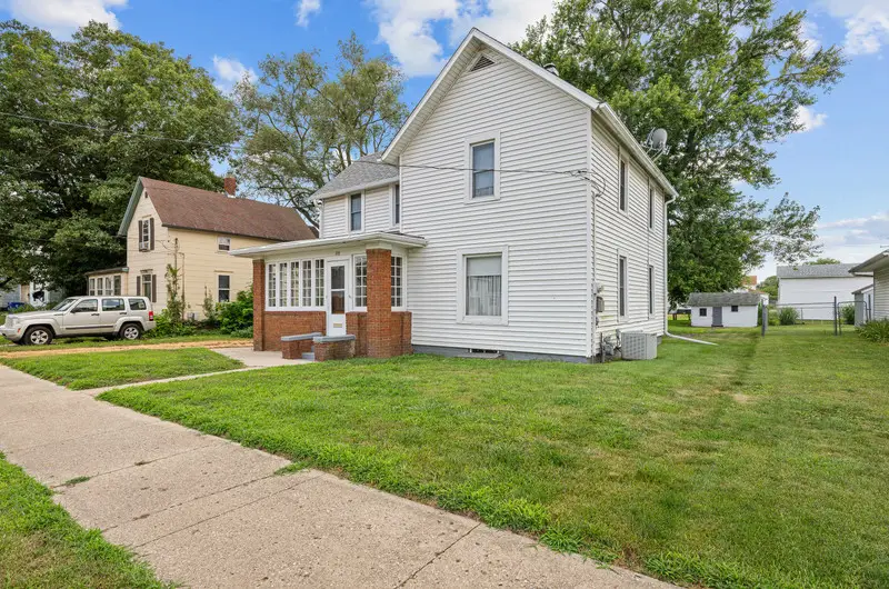 819 N Elm Street, Kewanee, IL 61443 - #2