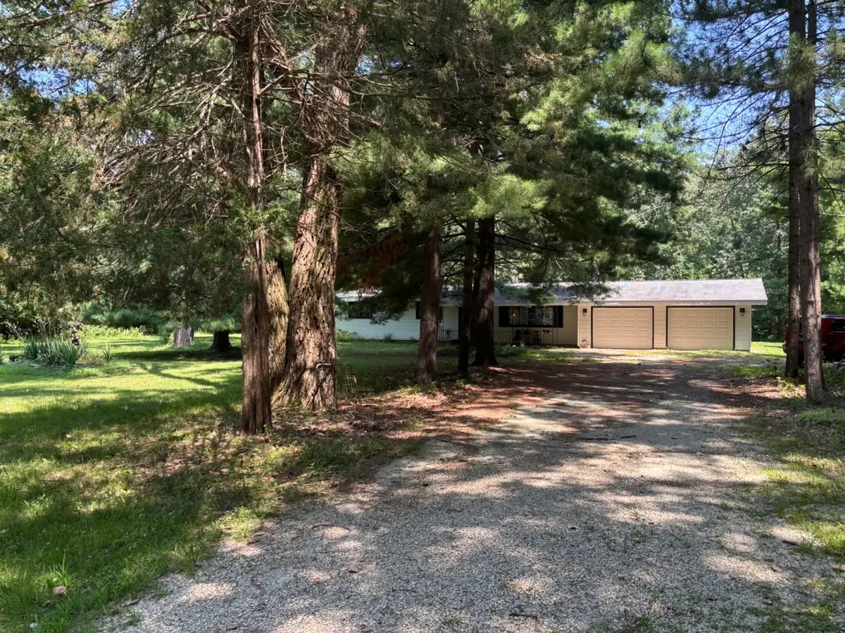 6130 E Deerfield Drive, Coal City, IL 60416 - #1