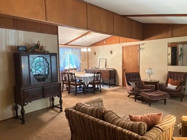 6130 E Deerfield Drive, Coal City, IL 60416 - #3