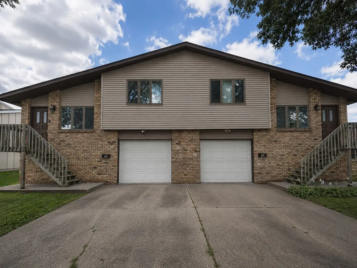 506 17th Street, Silvis, IL 61282 - #1