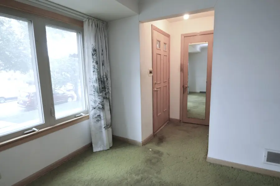 5625 S Kilbourn Avenue, Chicago, IL 60629 - #3