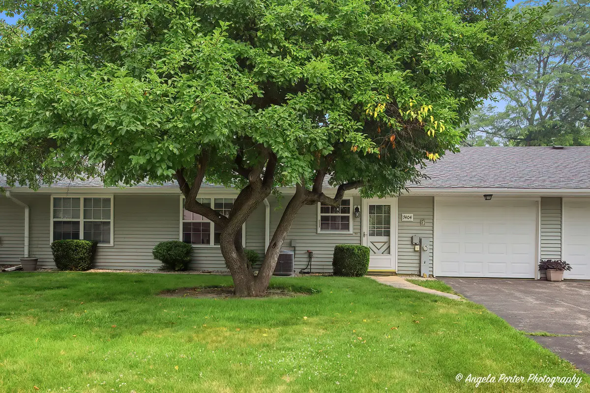 7404 Crest Hill Court #215, Fox Lake, IL 60020 - #1