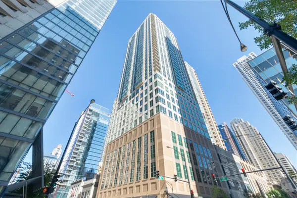 2 E Erie Street #3401, Chicago, IL 60611