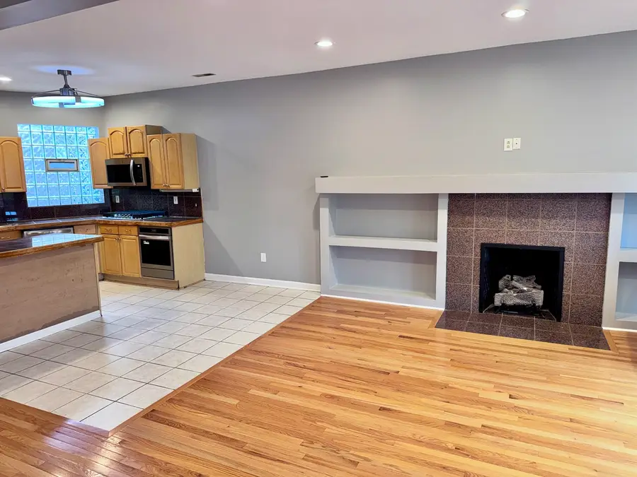 5928 S Prairie Street #3, Chicago, IL 60637 - #2