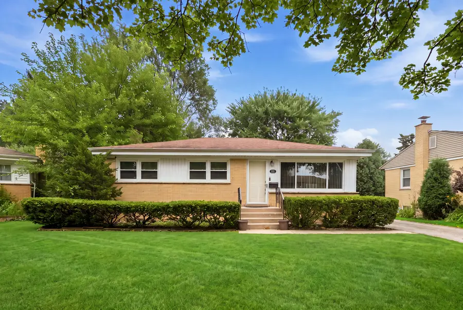531 Cambridge Road, Des Plaines, IL 60016 - #3