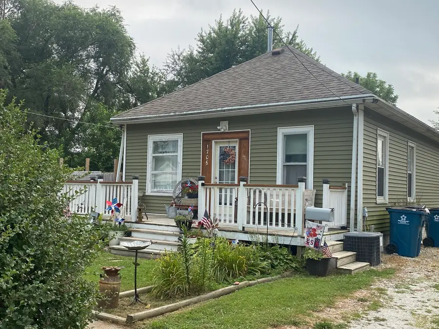 1706 Church Street, Streator, IL 61364 - #2