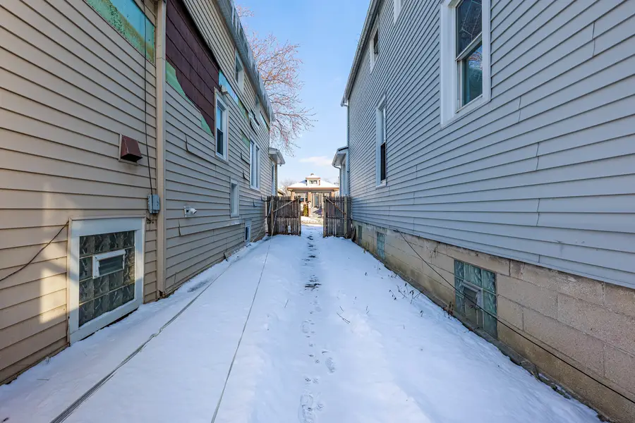 2628 S 58th Court, Cicero, IL 60804 - #3