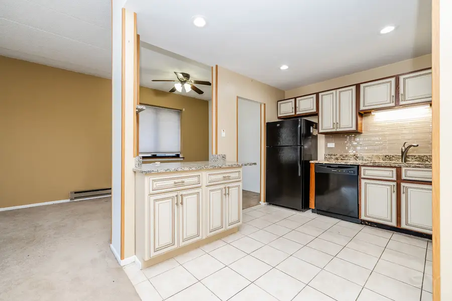 9737 N Fox Glen Drive #1N, Niles, IL 60714 - #3