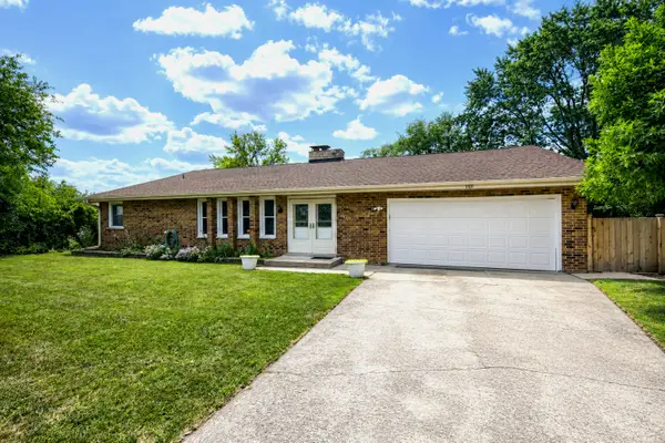 1701 Lynwood Lane, Crest Hill, IL 60403