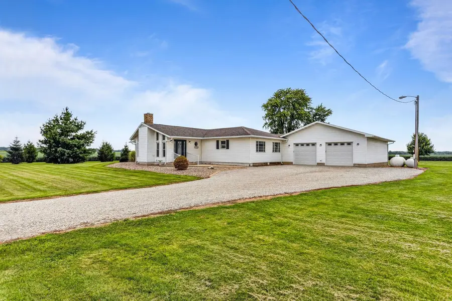 40 E 950 North Road, Cerro Gordo, IL 61818 - #2
