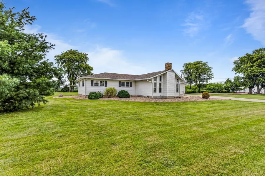 40 E 950 North Road, Cerro Gordo, IL 61818 - #3