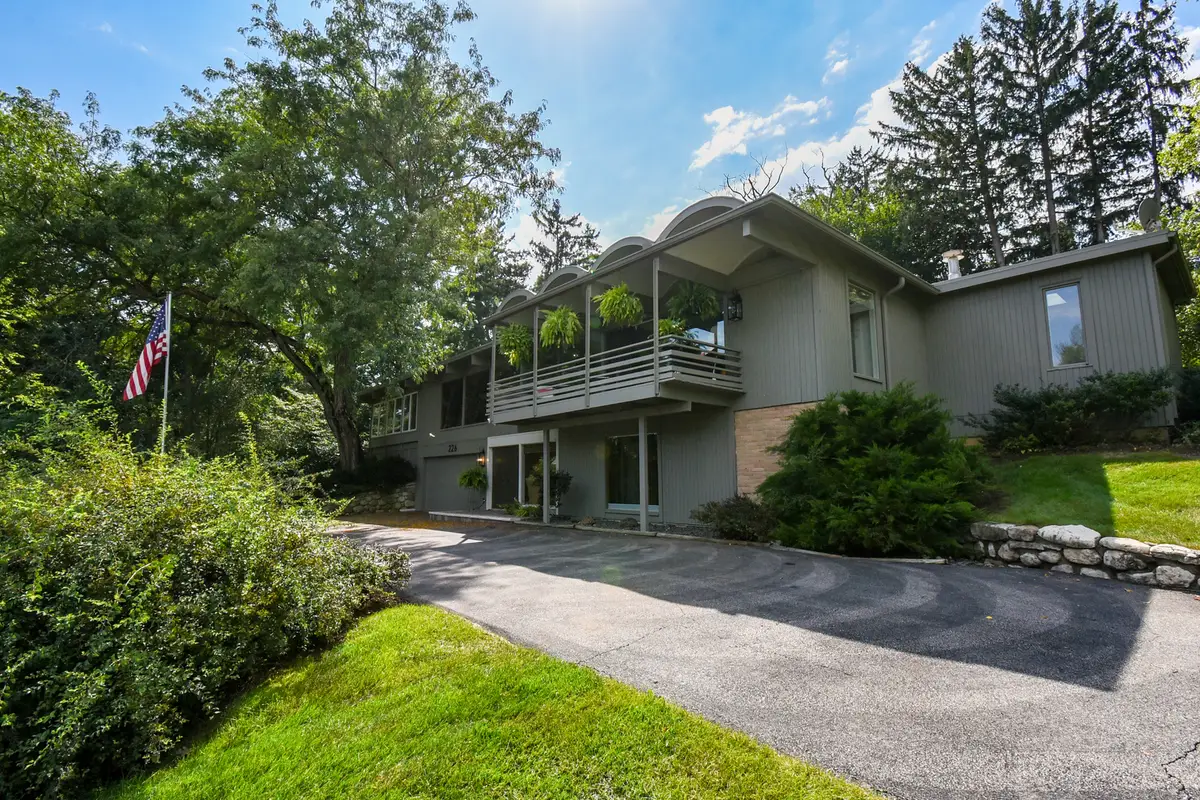 226 Beachview Lane, North Barrington, IL 60010 - #1