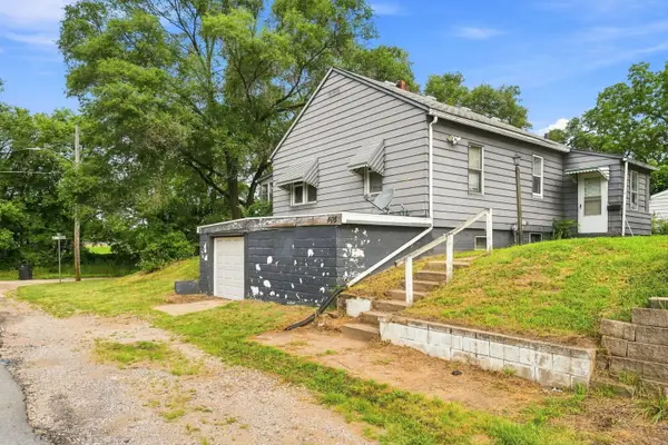 405 18 1/2 Avenue, Rock Island, IL 61201