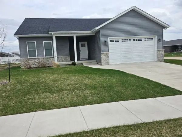 1831 S 5th Street, Eldridge, IA 52748