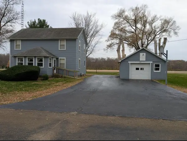 3793 W Cedar Street, Dixon, IL 61021