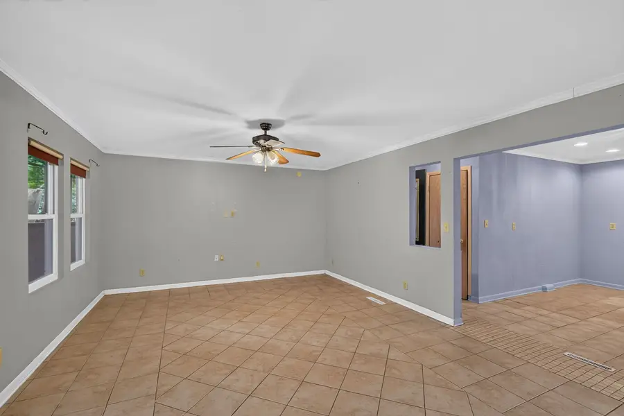 523 Chisholm Trail, Rockford, IL 61101 - #3