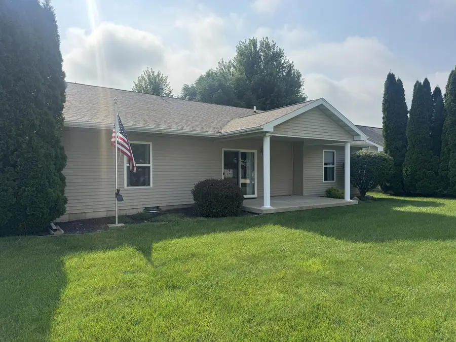 2806 Becker Drive, Peru, IL 61354 - #2