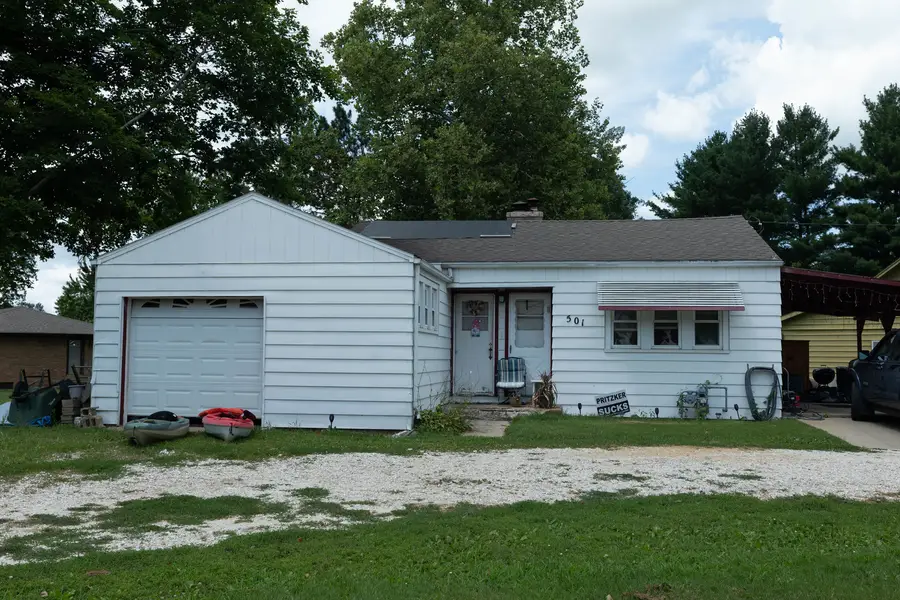 501 N Logan Street, Deer Creek, IL 61733 - #2