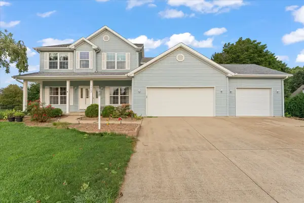 1703 Deer Run Drive, Mahomet, IL 61853