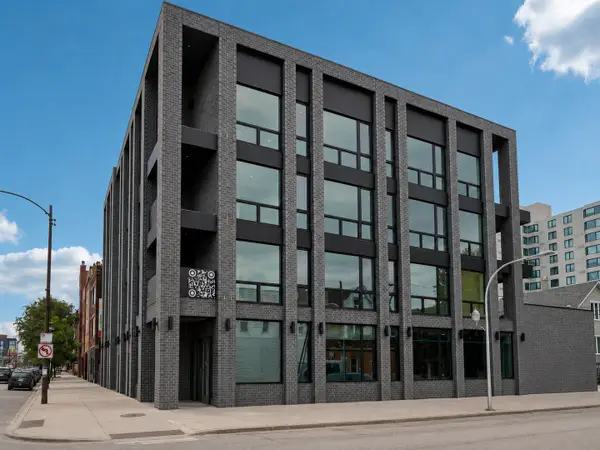 2072 N Western Avenue #PH-401, Chicago, IL 60647