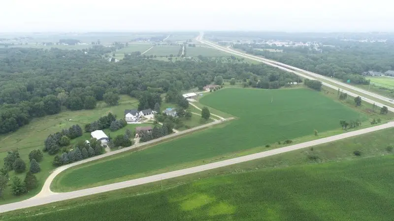 2688 1/2 252nd Street, Dewitt, IA 52472 - #1