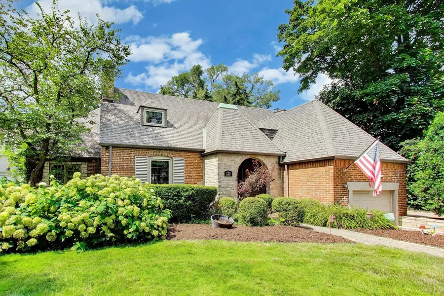 220 Northwood Road, Riverside, IL 60546 - #2