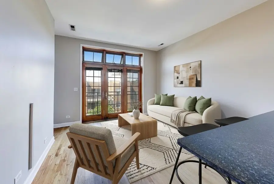 1875 N Winnebago Avenue #7, Chicago, IL 60647 - #3