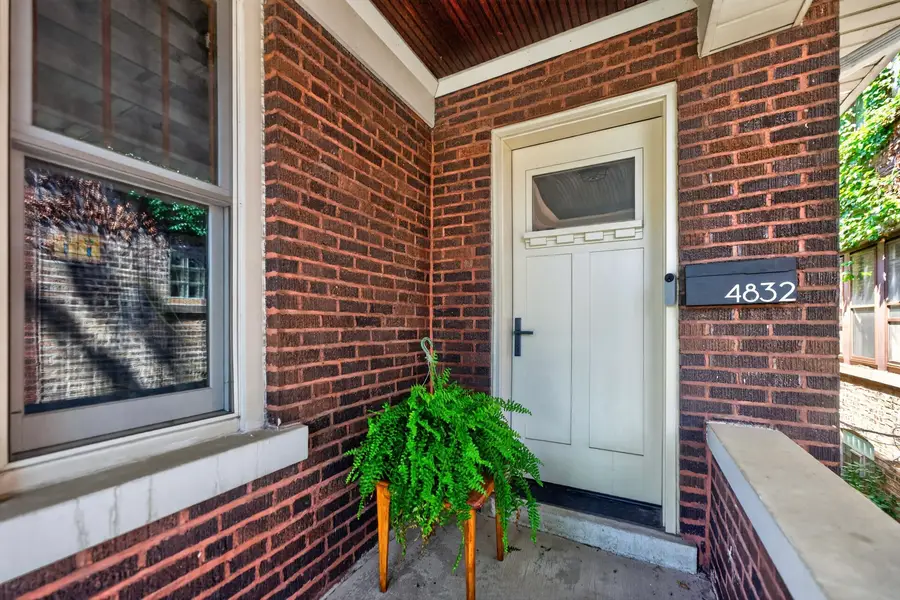 4832 N Tripp Avenue, Chicago, IL 60630 - #2