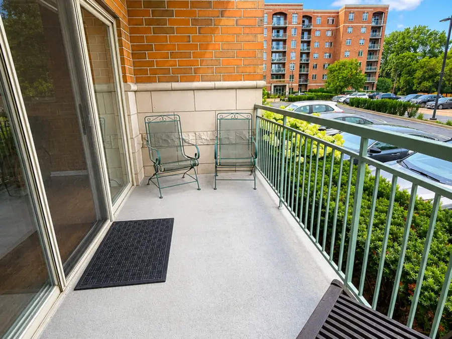 6807 N Milwaukee Avenue #103, Niles, IL 60714 - #2